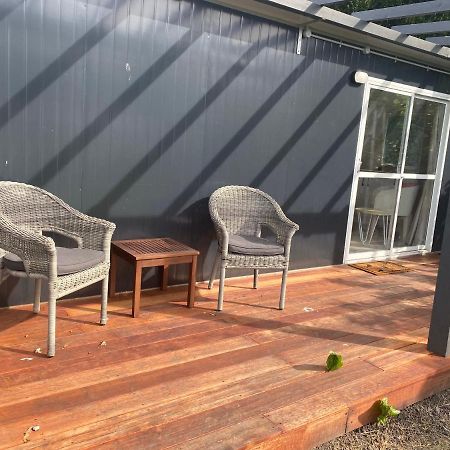 Riverside In Clive Exterior foto